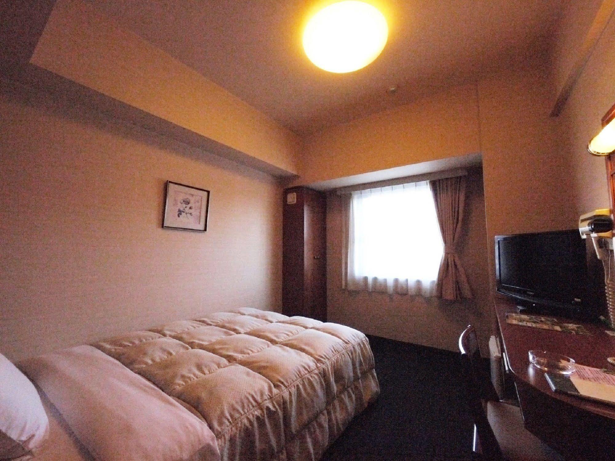 Hotel Route-Inn Судзука Екстер'єр фото